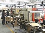 On-line QC and packing in the injection department.